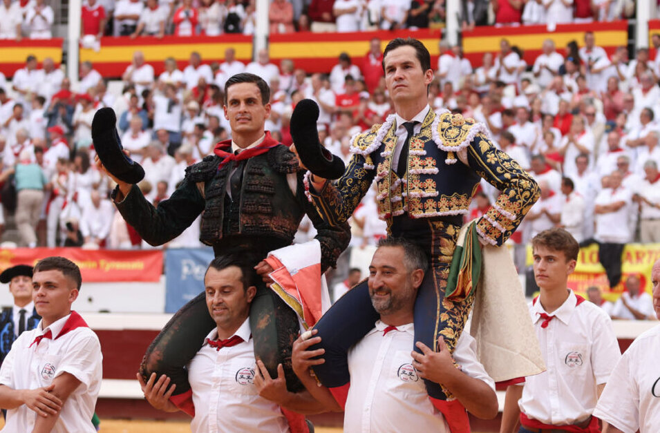 Luque y Galván triunfan en el adiós de Ponce a Dax
