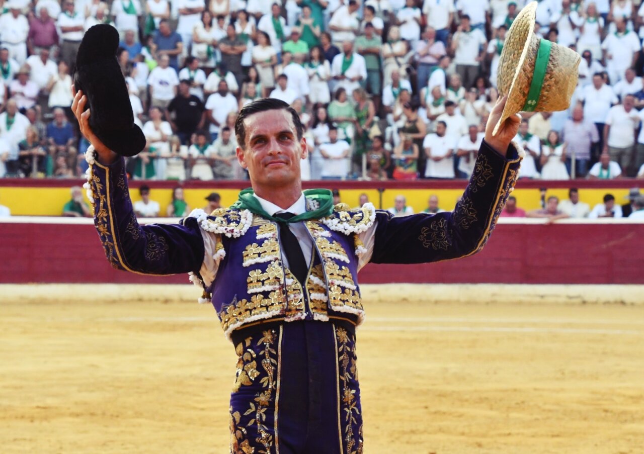 Amplia presencia española en los carteles de Cajabamba