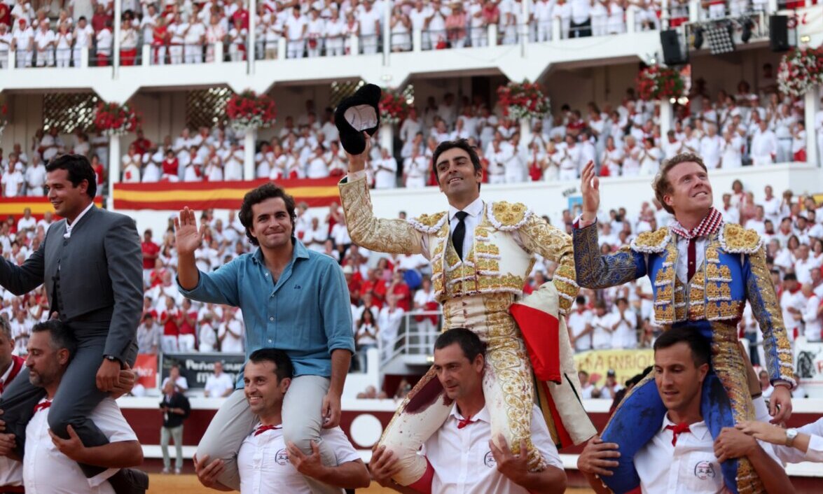 Apoteosis en Dax: Clemente indulta al extraordinario Delicado de Santiago Domecq