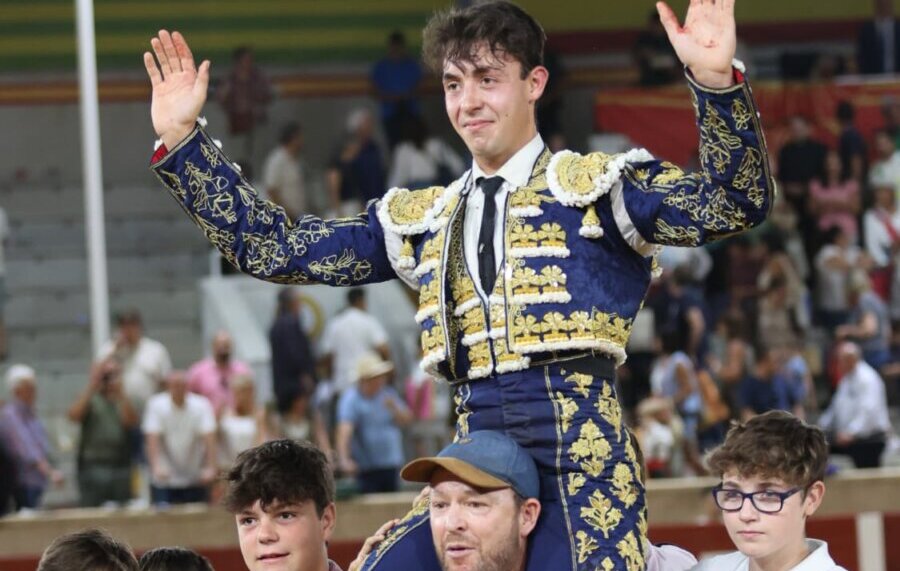 Alejandro Chicharro, vencedor de la Feria de Moncalvillo de San Agustín del Guadalix