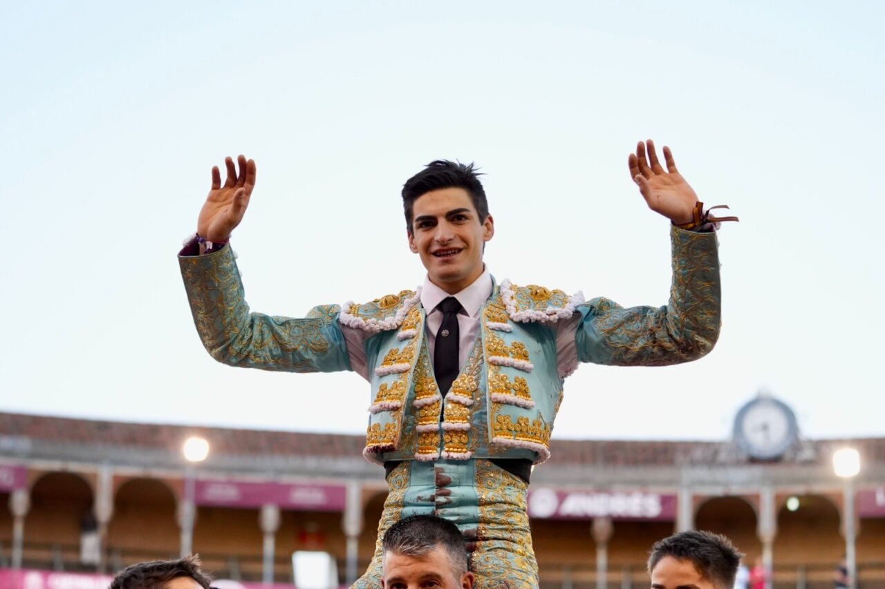 Jesús de la Calzada abre en triunfo la feria de Salamanca