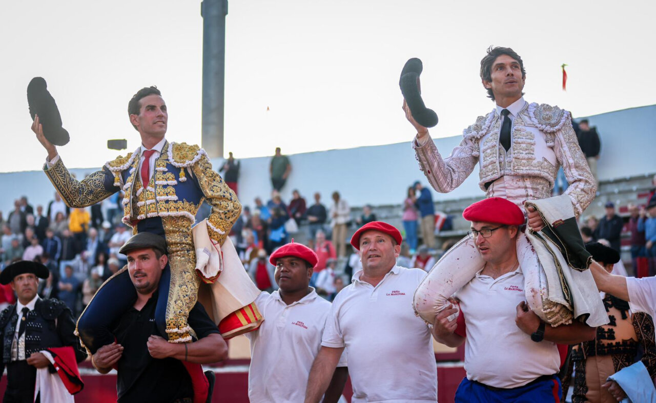 Castella y Fernando Adrián, a hombros con buenos pilares en Vieux-Boucau