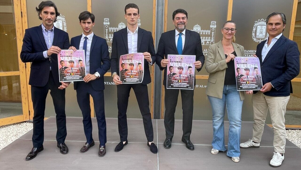 El alcalde de Alicante recibe a los dos finalistas alicantinos del Circuito Valenciano de Novilladas