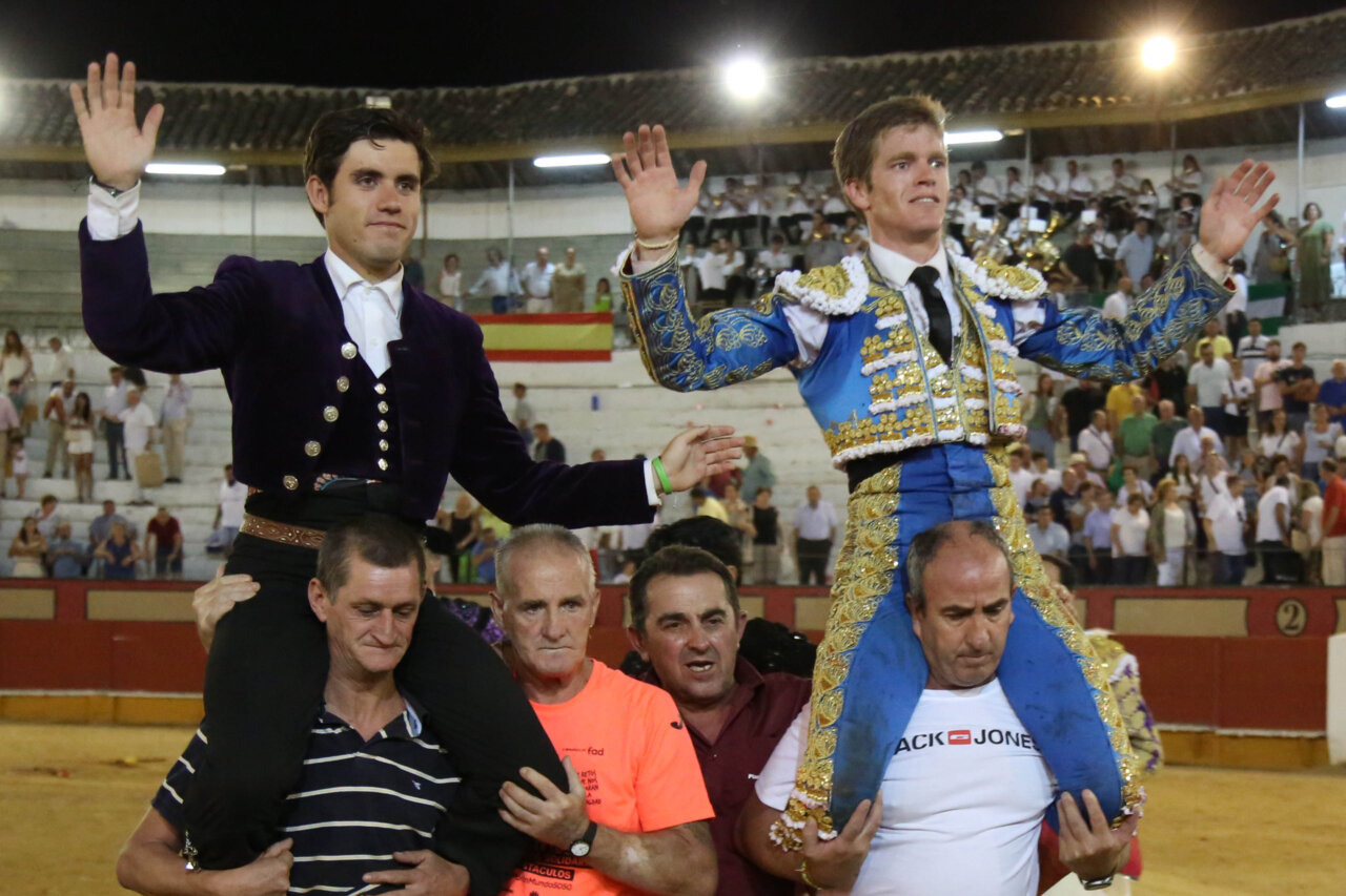 Cinco orejas y un rabo Borja Jiménez, puerta grande con Guillermo Hermoso en Cabra