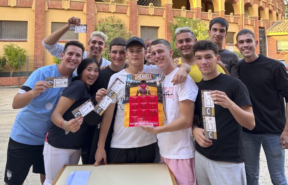 Zaragoza abre sus puertas a los jóvenes para fomentar su presencia en los festejos