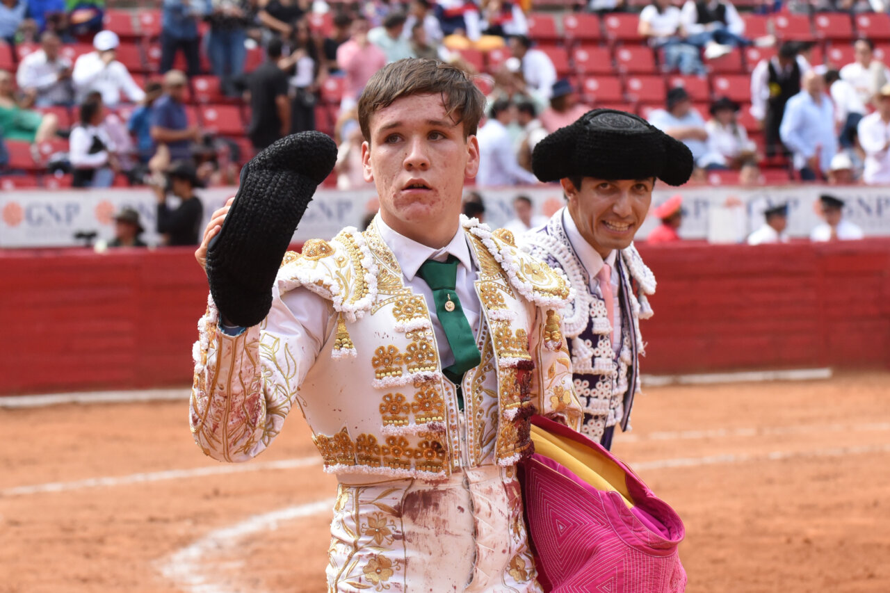 Axel López destaca en la octava novillada de La México