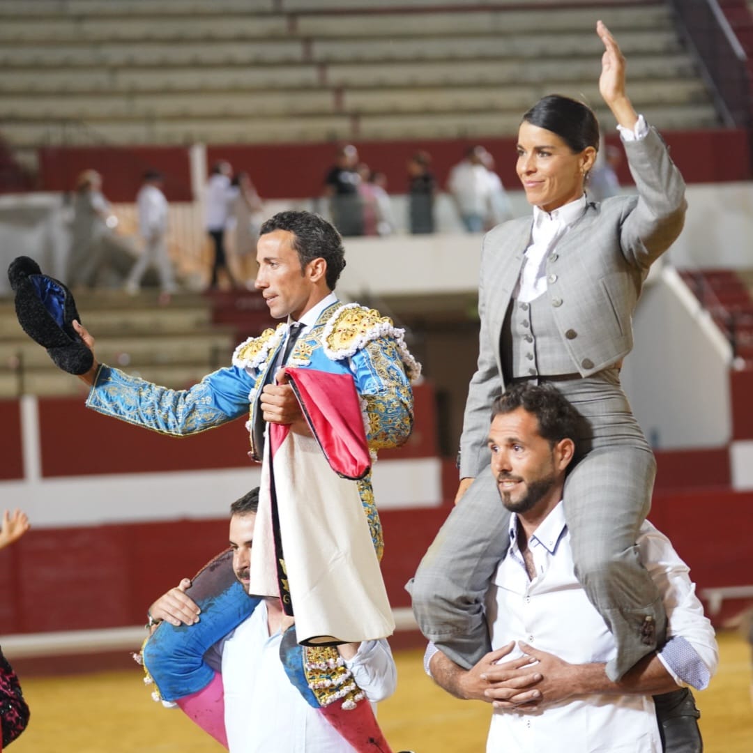 David de Miranda, indulto y triunfo con Lea Vicens en Utrera