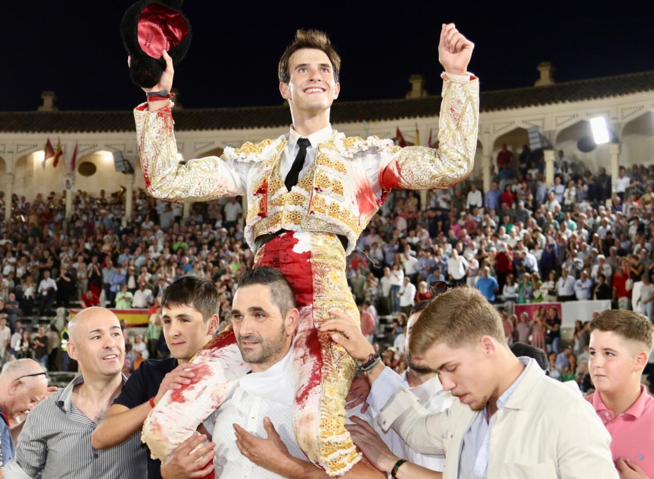 Alternativa de peso de Navalón, por la puerta grande en Albacete