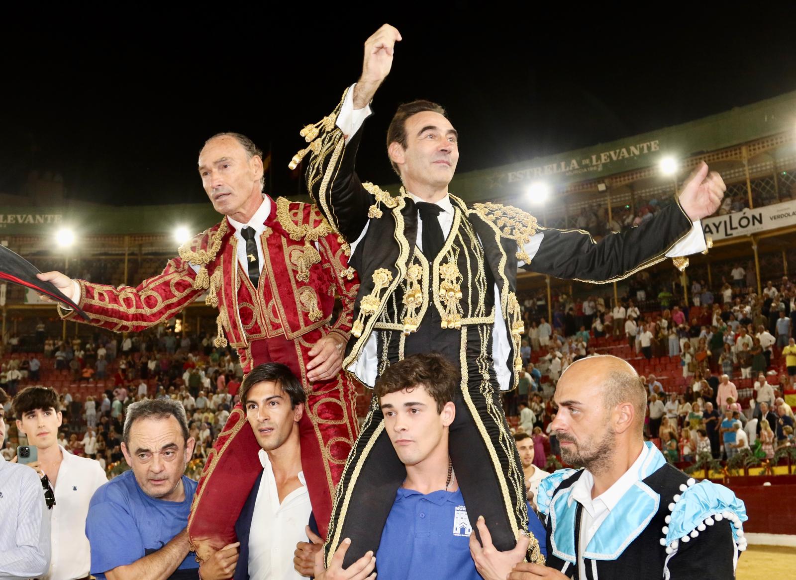 Un aguerrido Liria disputa el triunfo a Ponce en su inolvidable adiós a Murcia