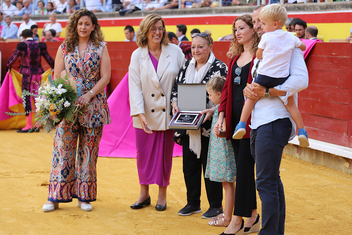 El sentido homenaje de Palencia a su ilustre maestro Pedro Giraldo