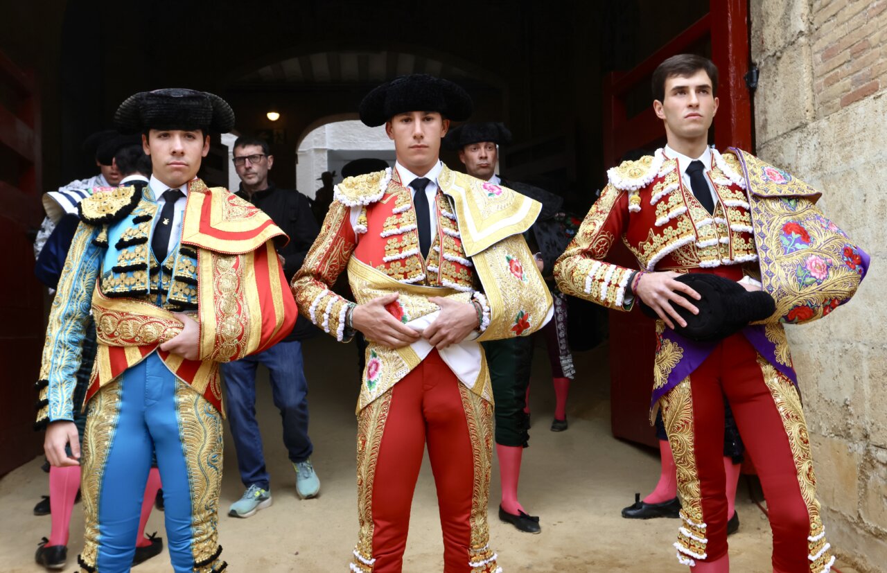 Una corrida de toros mixta con alicientes y mucho futuro en Munera