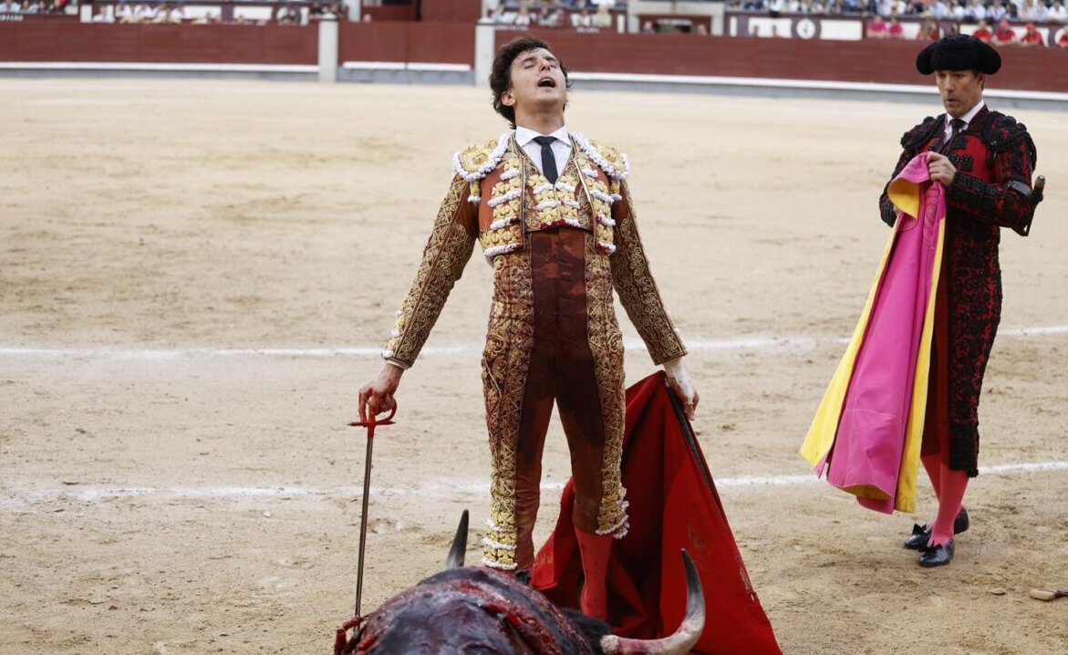 Roca Rey reaparece en Latacunga el 15 de noviembre