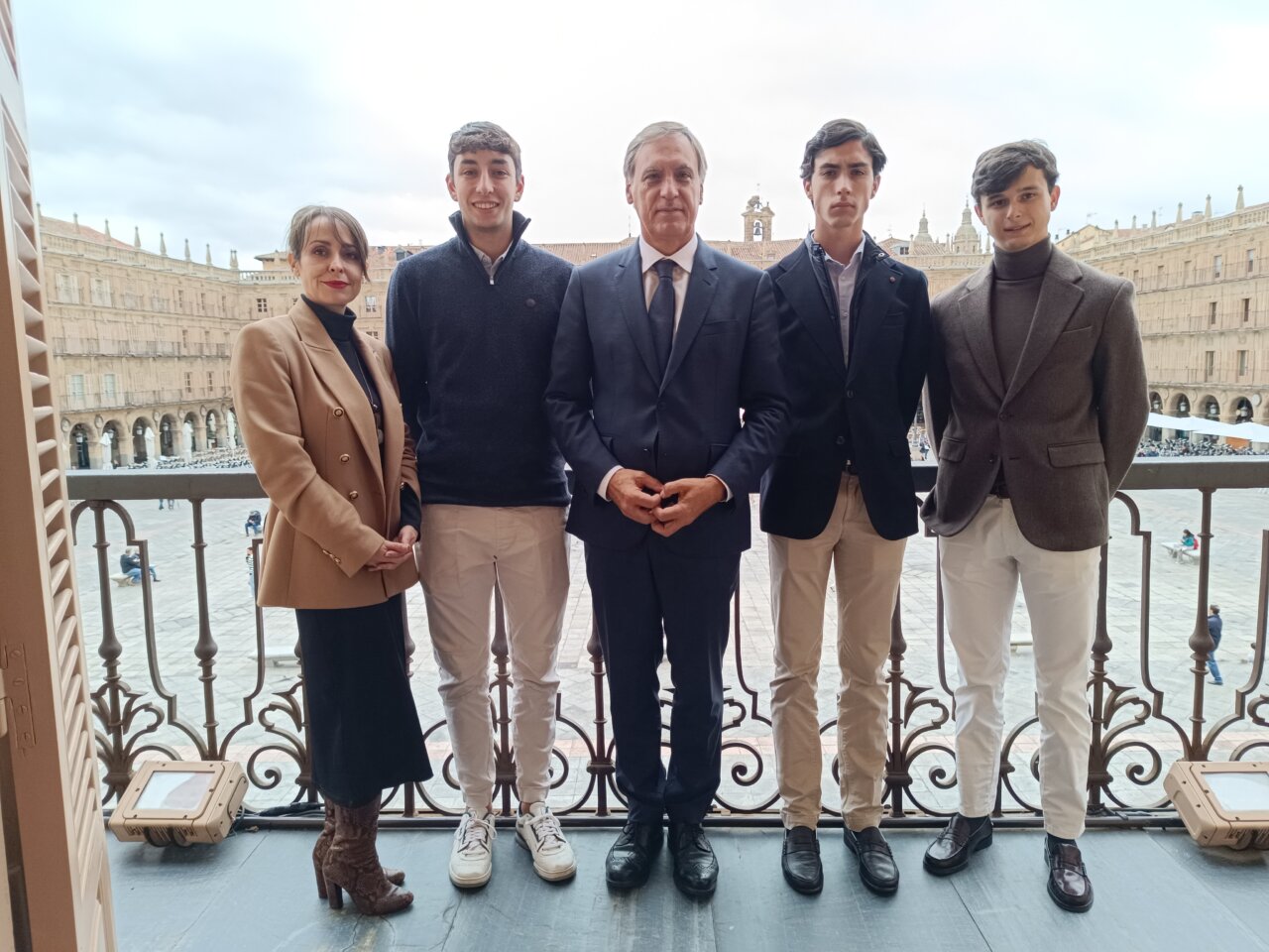 El alcalde de Salamanca recibe a los tres finalistas del Circuito de Castilla y León