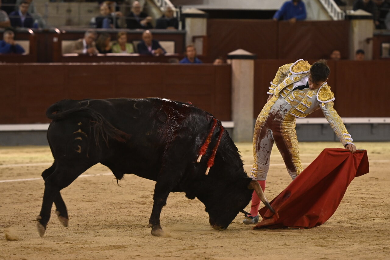 La actitud de Chicharro entre el desánimo general en Las Ventas