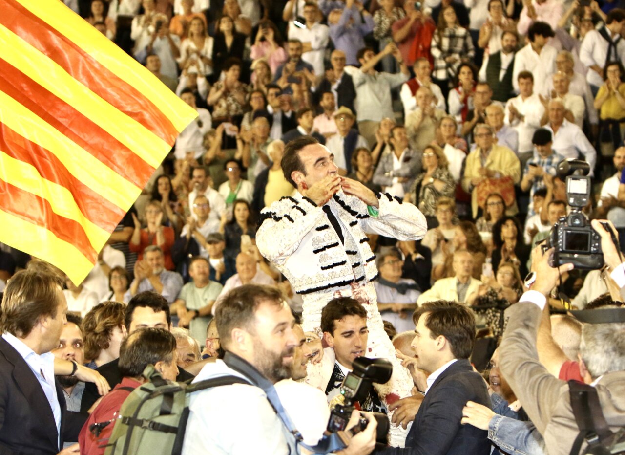 Enrique Ponce: "No se puede ni soñar lo que acabamos de vivir, ha sido algo histórico"