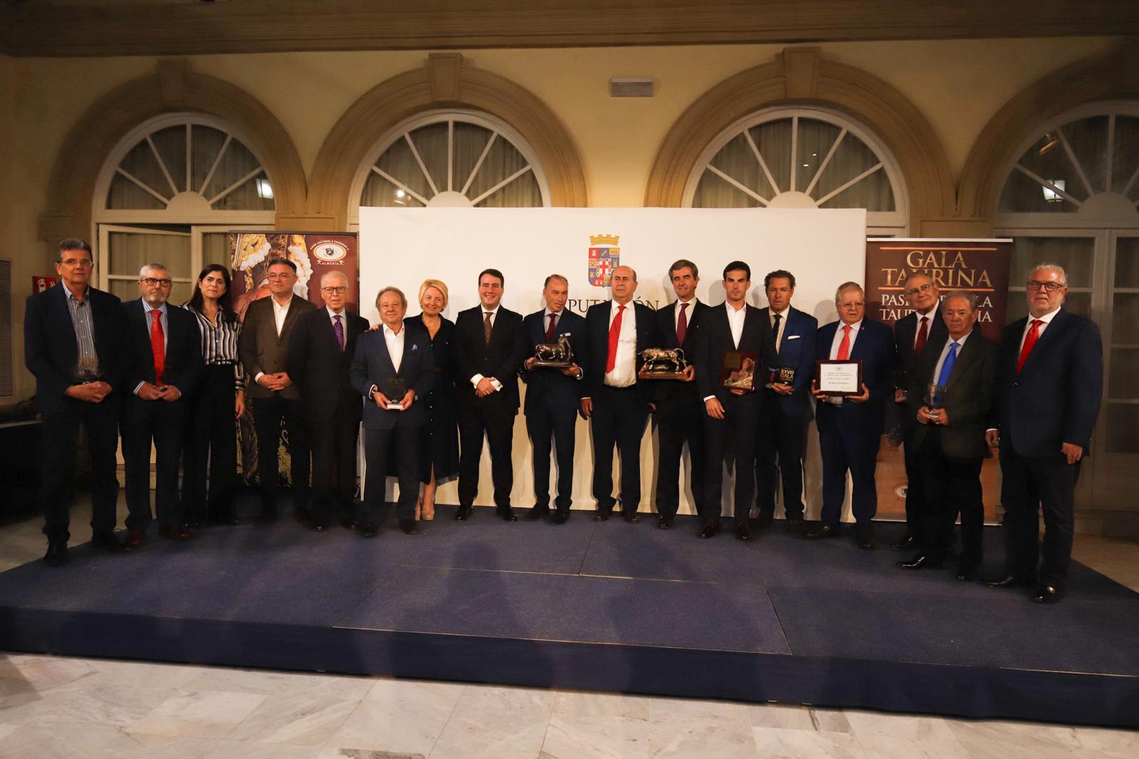 La Diputación de Almería acogió la XXVIII Gala Taurina del Foro Cultural 3 Taurinos 3