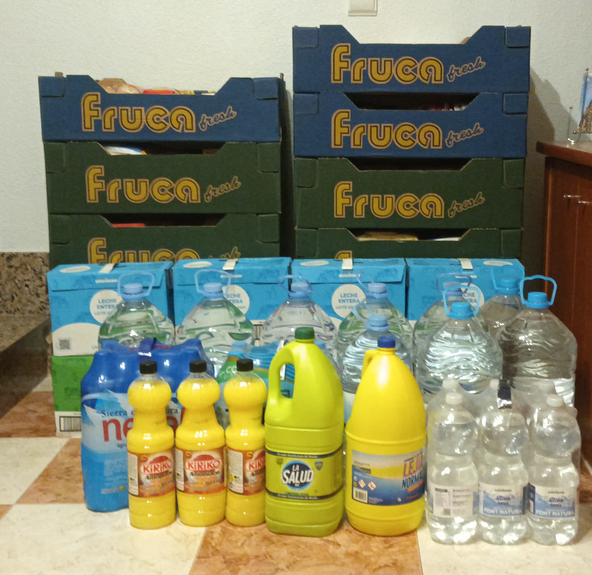 El Club Taurino de Cieza consigue recoger más de 400 kilos de alimentos para Valencia