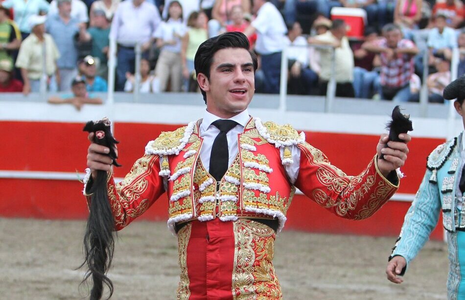 Jesús Enrique Colombo se une al elenco de la Feria del Sol 2025