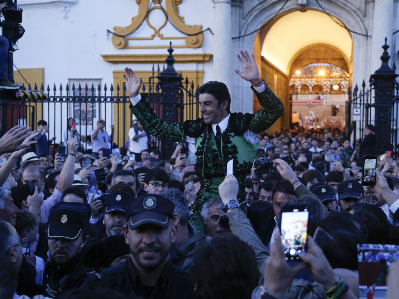 Miguel Ángel Perera: la plenitud de un aniversario redondo
