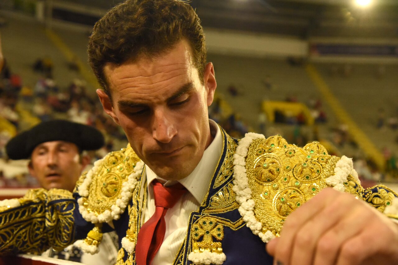 El sufrimiento de Fernando Adrián en Cali: vómitos, mareos y fiebre alta