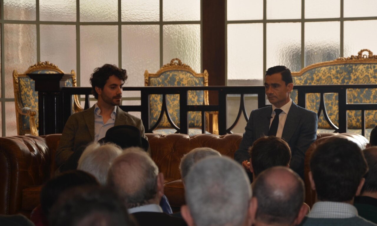 Paco Ureña se entrega a la afición catalana en un sincero y emotivo coloquio en Barcelona