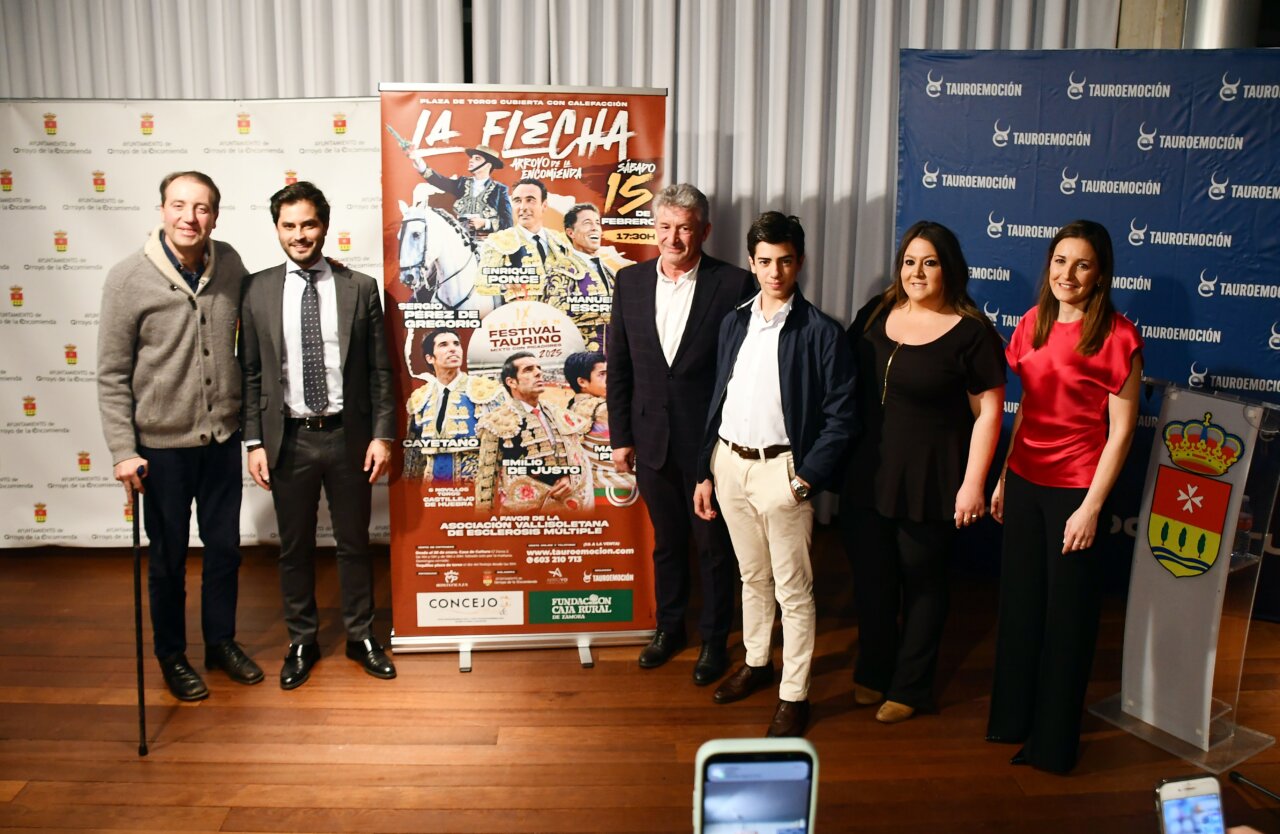 Las figuras, en el tradicional festival de La Flecha a favor de la Asociación Esclerosis Múltiple