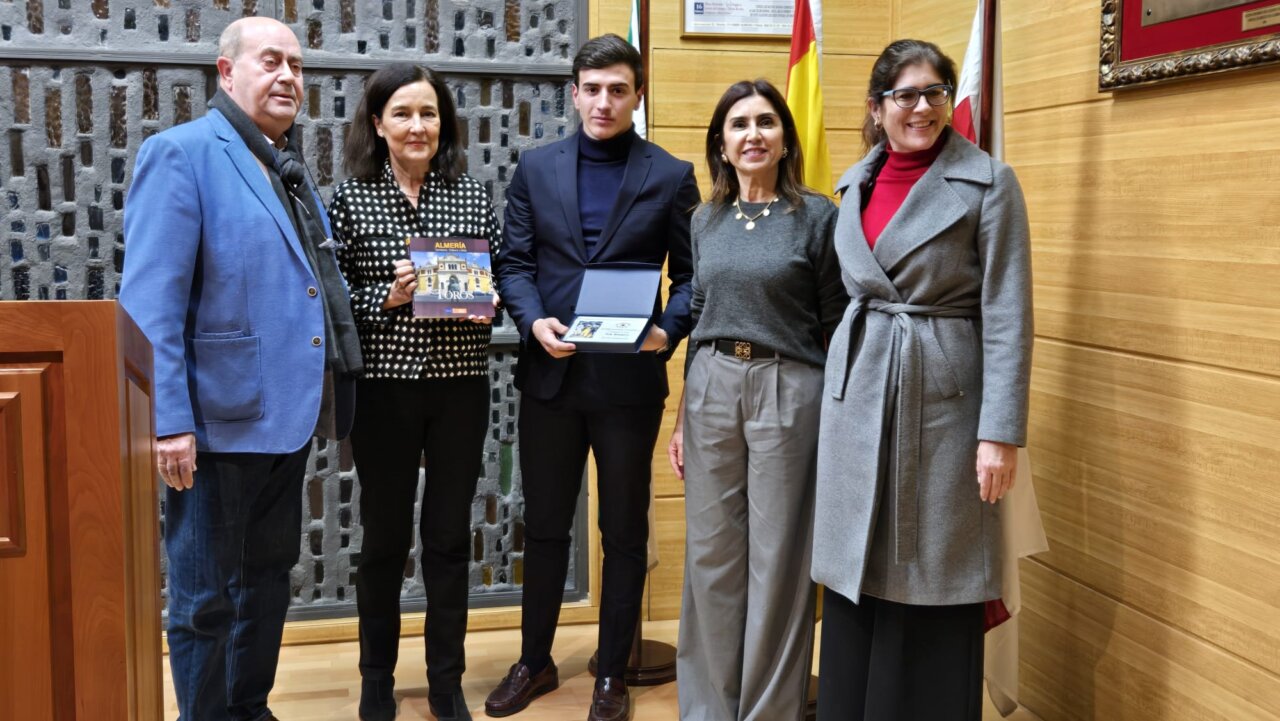 Nek Romero, en Almería: "Sé lo difícil que es llegar a ser figura pero es mi meta"