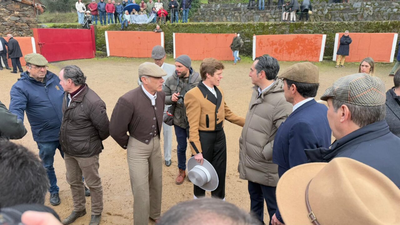 La lluvia aplaza el festival de Valero