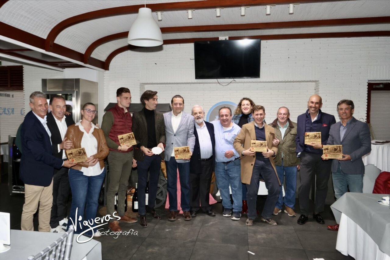 La Peña Taurina Oriolana "José María Manzanares hijo" celebró su entrega de premios