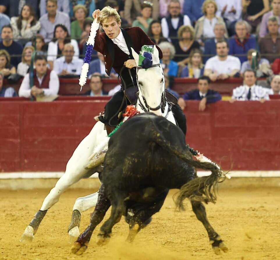 Julián Alonso se une al equipo del rejoneador Duarte Fernandes