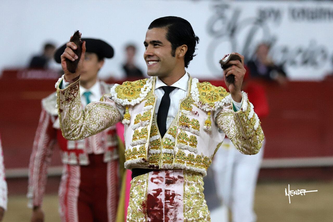 La vergüenza torera de San Román y Roca Rey entusiasma en Guadalajara