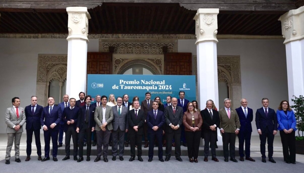 Albert Serra y la Real Unión de Criadores de Toros de Lidia, Premio Nacional de Tauromaquia 2024