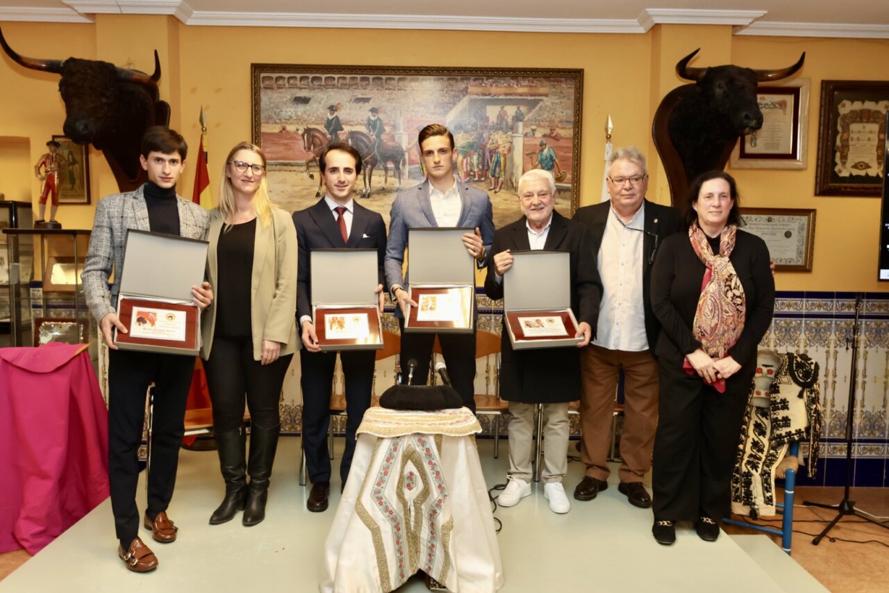 Los novilleros alicantinos, homenajeados por el Club Taurino de Alicante