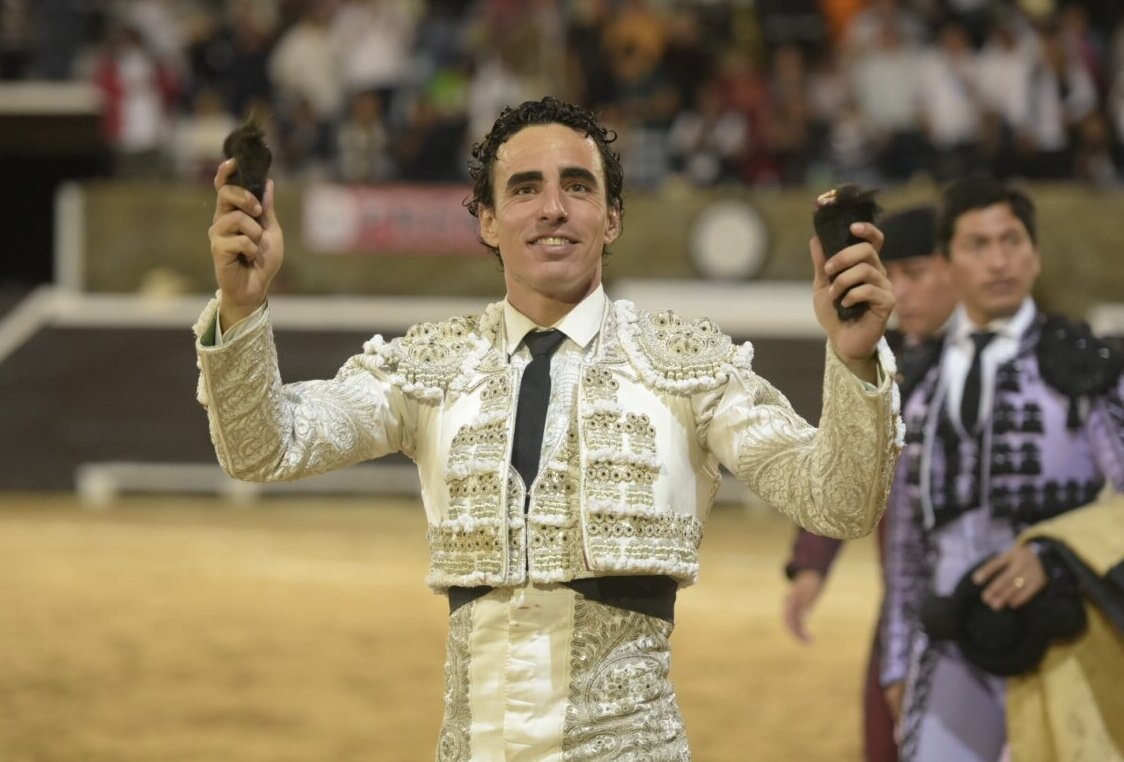 Un cartel de cuatro nacionalidades para el 4 de mayo en Quicacha