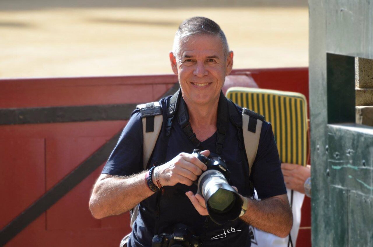 Adiós a nuestro compañero Joël Buravand, reconocido fotógrafo taurino