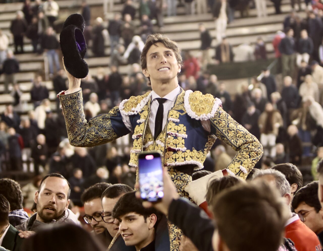 Roca Rey y La Quinta arrasan en los premios de la Diputación de Valencia