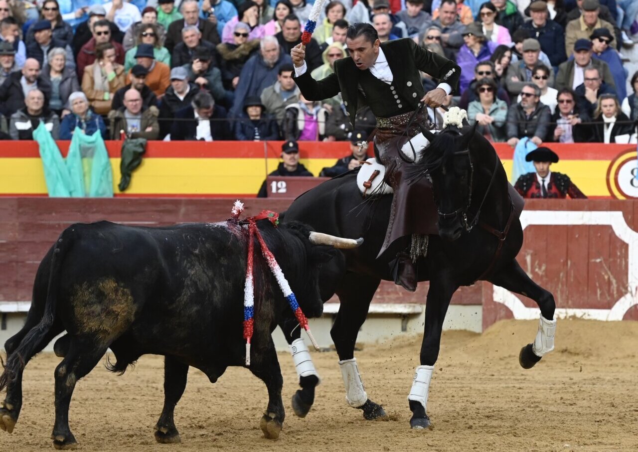 Diego Ventura, magisterio a caballo en Castellón