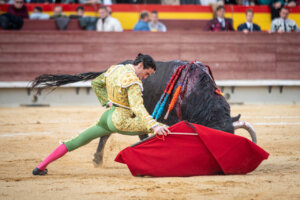 Aires manoletistas en el doblón de Ortega
