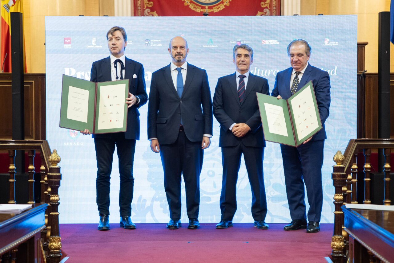 El Senado entrega el Premio Nacional de Tauromaquia a Albert Serra y a la RUCTL