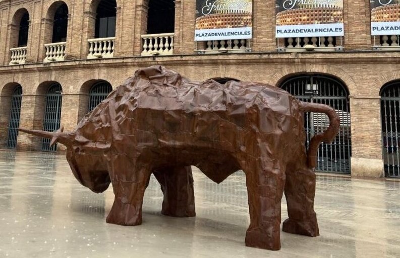Un toro gigante de Ripollés, en el corazón taurino de Valencia