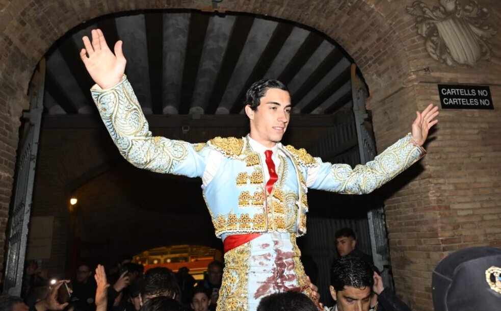 ¡Menudo es El Mene!: puerta grande en Valencia