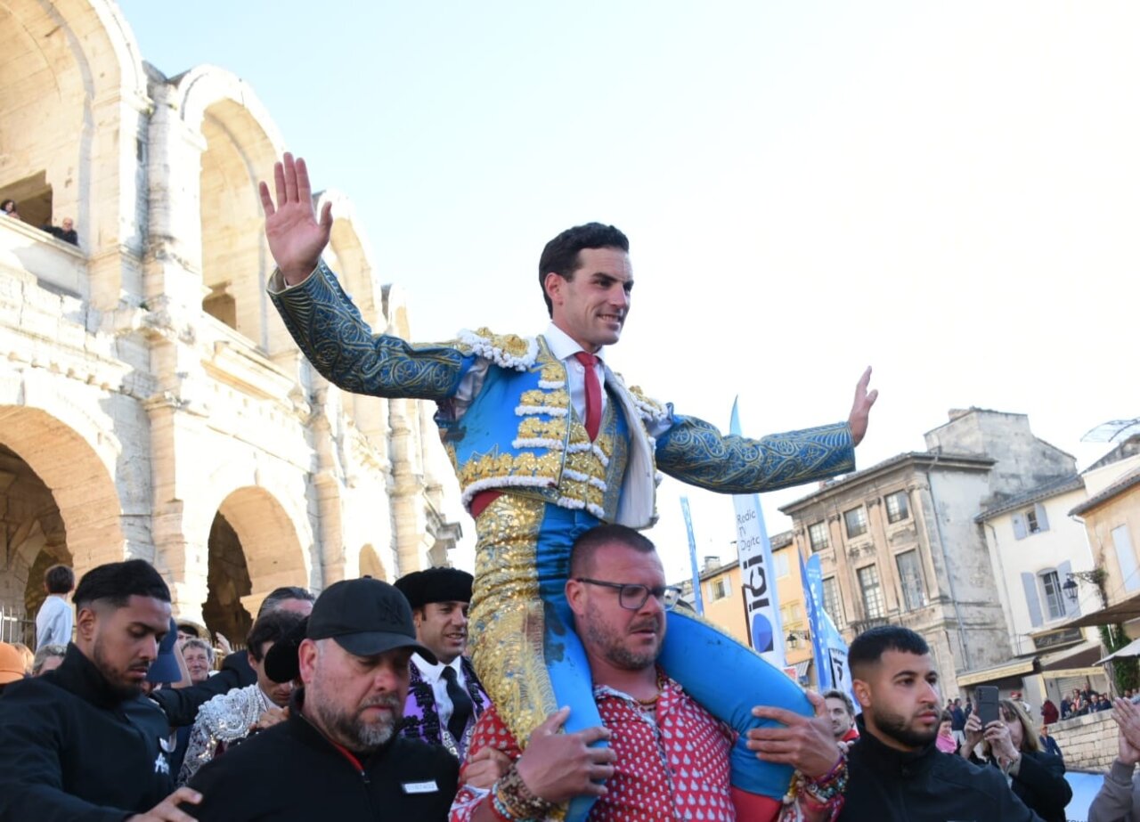 Fernando Adrián y Palaciego, tándem de éxito en el cierre de Arles