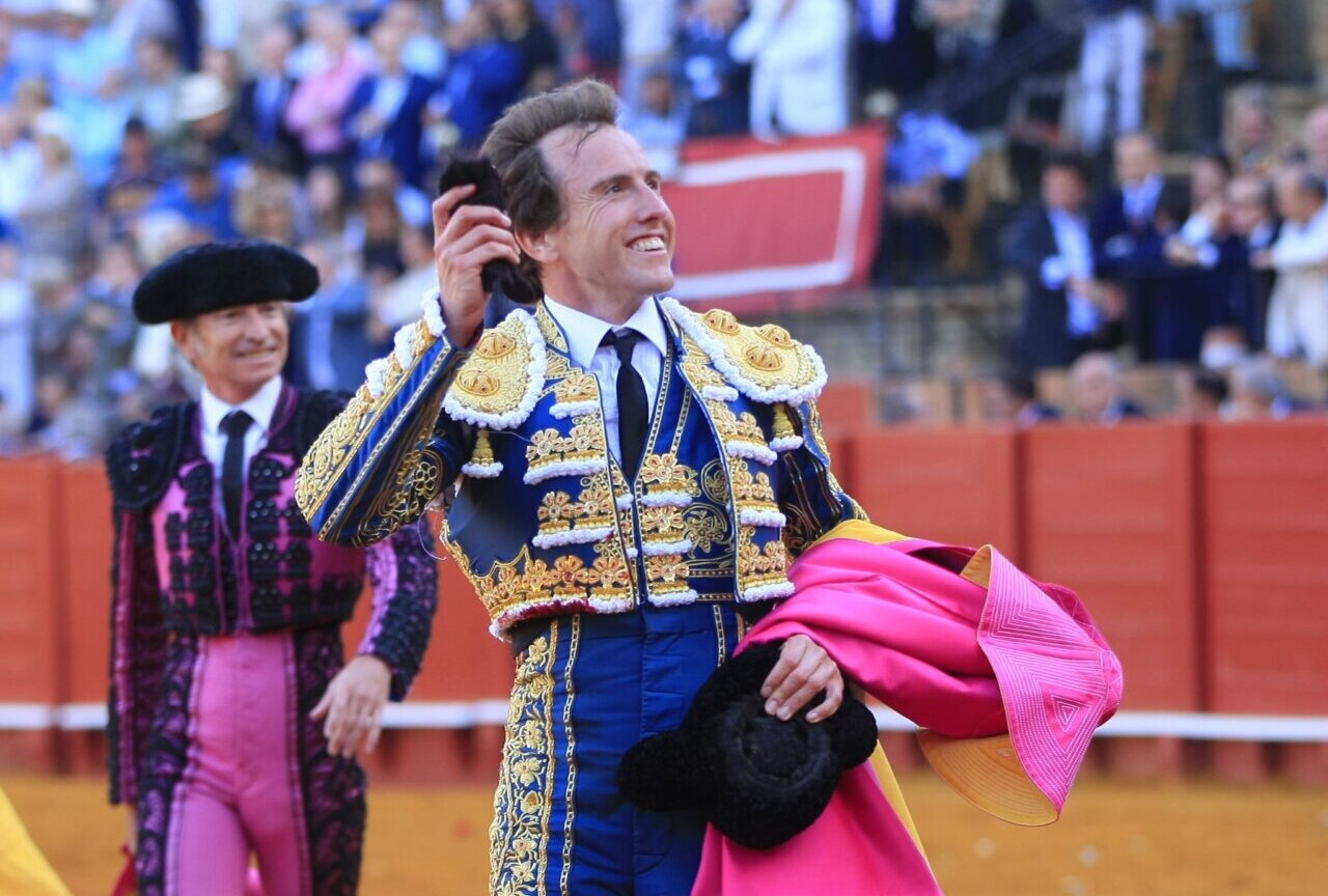 La sinceridad de Román se lleva la tarde en Sevilla