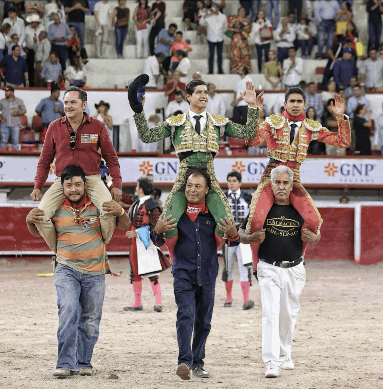 Héctor Gutiérrez indulta a “Puro Oro” de Corlomé en Aguascalientes