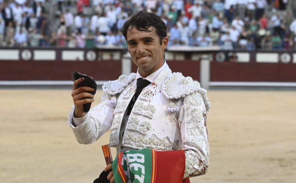 Rafael Serna será apoderado por Francisco José Porras