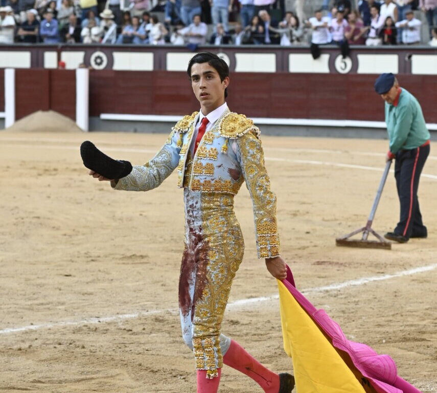 El Mene, controvertida vuelta al ruedo en Madrid