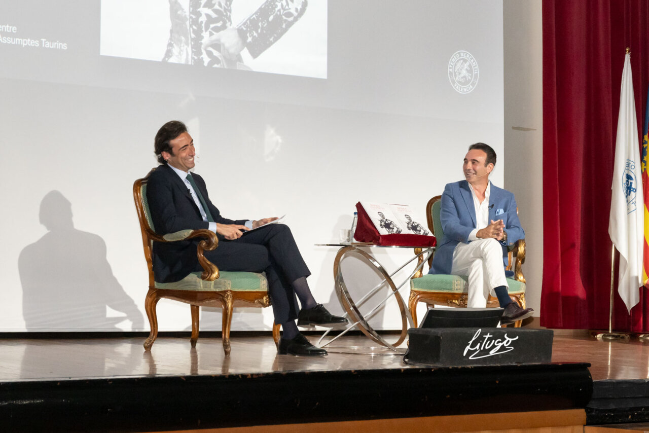 Presentado el libro "Ponce y Valencia, un romance de leyenda"