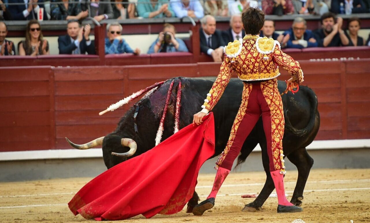 Raza de figura de Roca Rey y golpe de Rafa Serna en el descuento