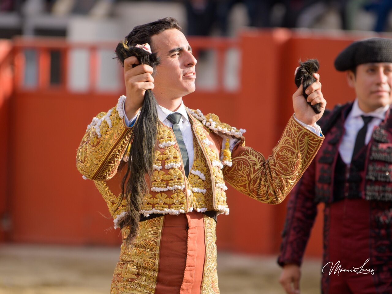 Joaquín Galdós corta un rabo en Quicacha