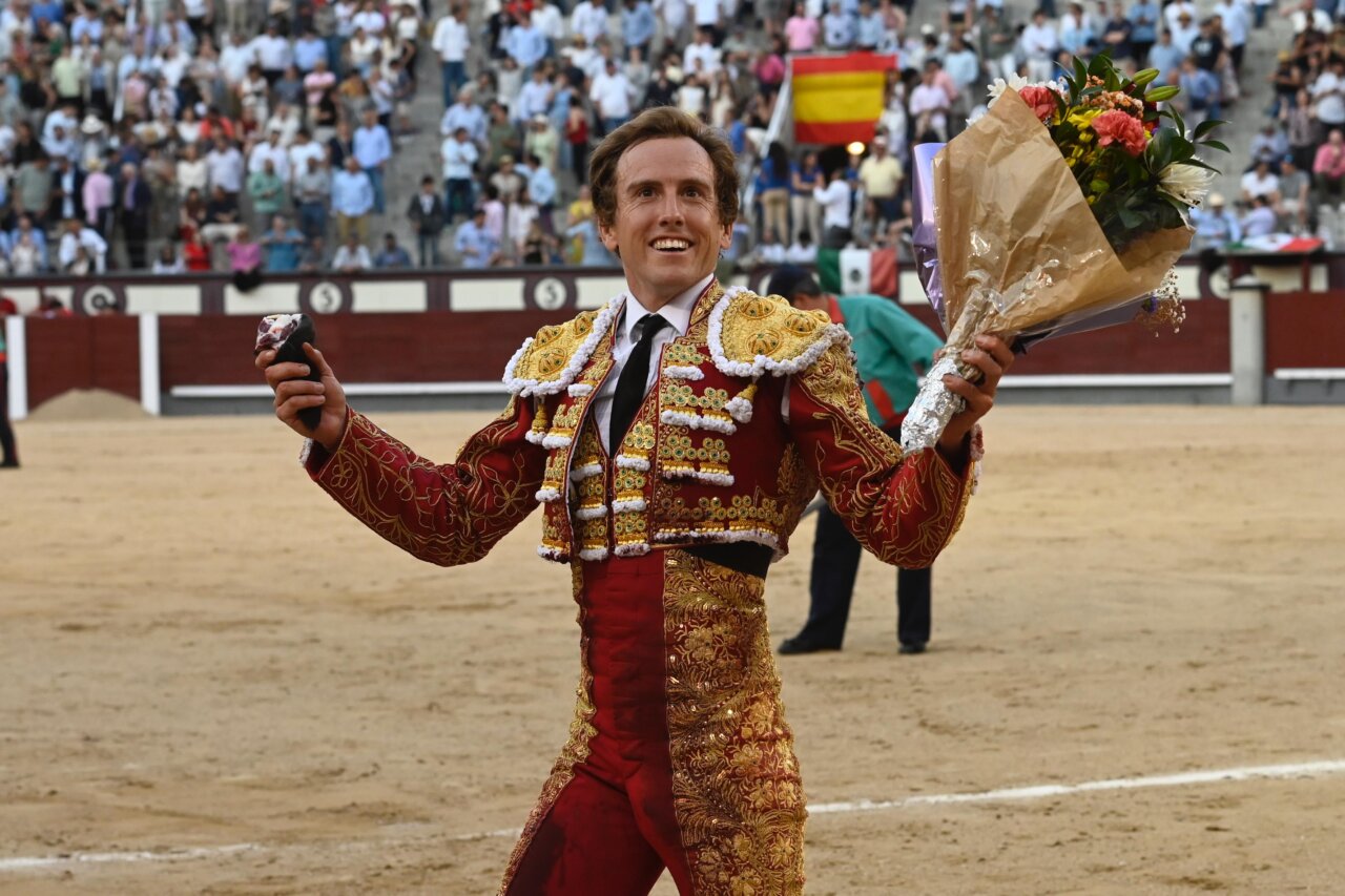 Román y San Román, importante tarde con encastados fuenteymbros en Las Ventas